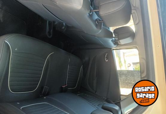 Autos - Renault Captur Intens Motor 2 Lt. 2017 Nafta 78000Km - En Venta