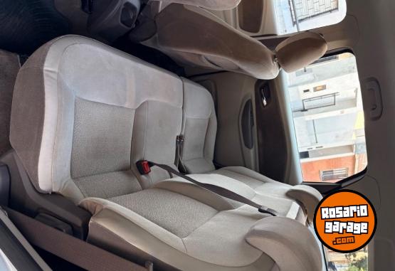 Autos - Chevrolet SPIN 2013 GNC 176000Km - En Venta