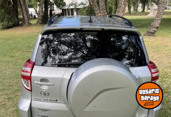 Camionetas - Toyota RAV4 2009 Nafta 248000Km - En Venta