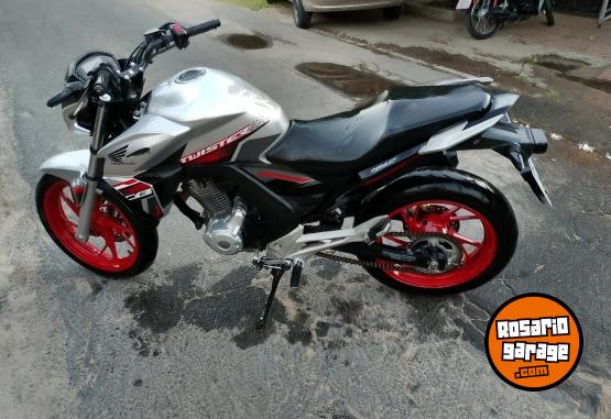 Motos - Honda CB 250 2022 Nafta 26000Km - En Venta