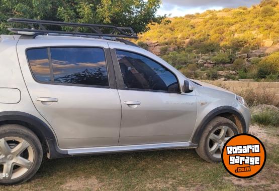 Autos - Renault Sandero stepway 2010 GNC 250000Km - En Venta