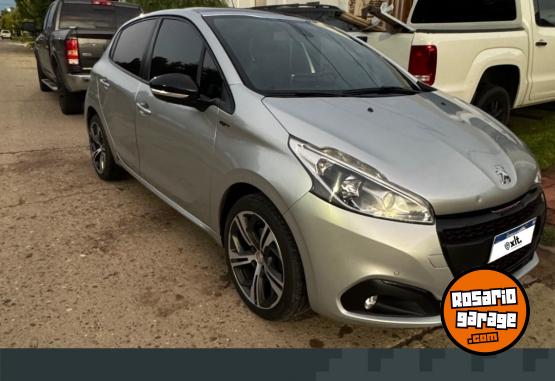 Autos - Peugeot 208 GT 2018 Nafta 65000Km - En Venta