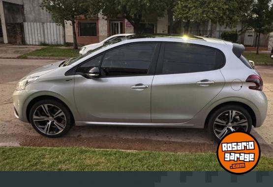 Autos - Peugeot 208 GT 2018 Nafta 65000Km - En Venta