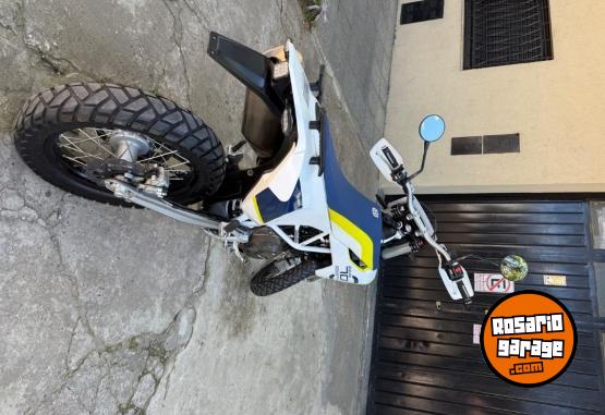 Motos - Husqvarna 701 enduro 2019 Nafta 14000Km - En Venta