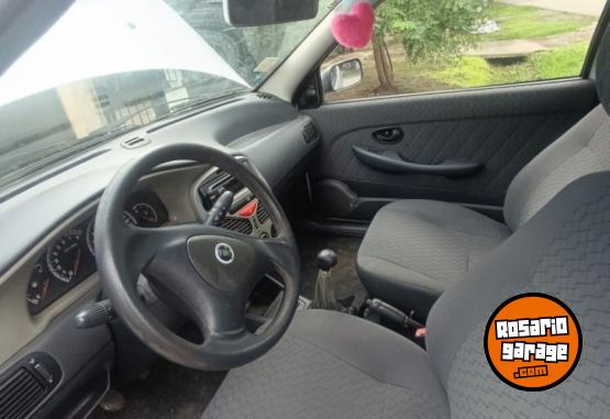Autos - Fiat Palio 1.3 2004 Nafta 218000Km - En Venta