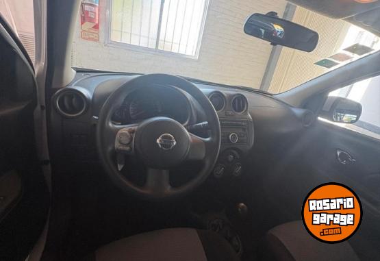 Autos - Nissan March 2013 Nafta 61000Km - En Venta