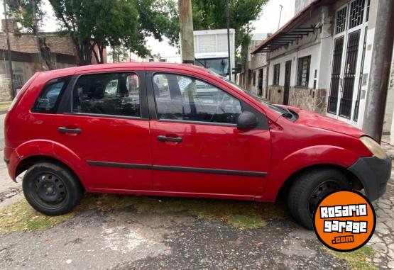 Autos - Ford Fiesta ambiente 2004 Nafta 280000Km - En Venta