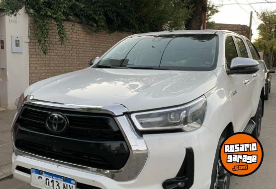 Camionetas - Toyota SRX 4X4 AT 2023 Diesel 85000Km - En Venta