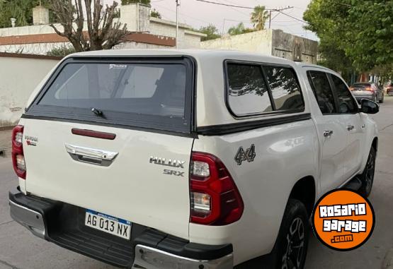 Camionetas - Toyota SRX 4X4 AT 2023 Diesel 85000Km - En Venta