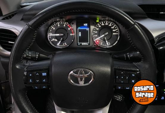 Camionetas - Toyota SRX 4X4 AT 2023 Diesel 85000Km - En Venta