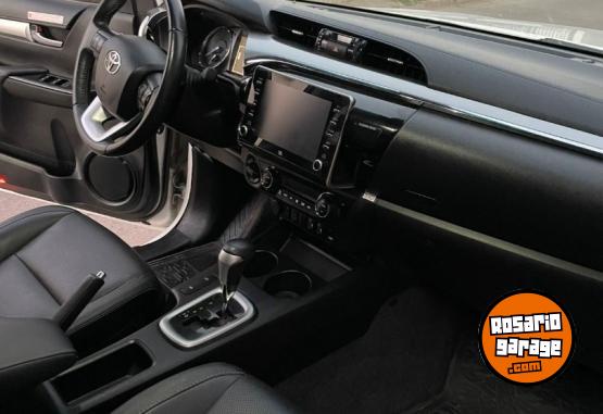 Camionetas - Toyota SRX 4X4 AT 2023 Diesel 85000Km - En Venta