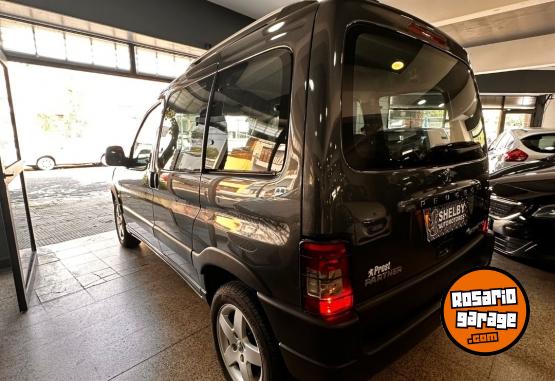 Utilitarios - Peugeot Partner 2016 Nafta 90000Km - En Venta