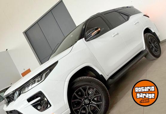 Camionetas - Toyota SW4 GR SPORT 4X4 2.8 2025 Diesel 10000Km - En Venta