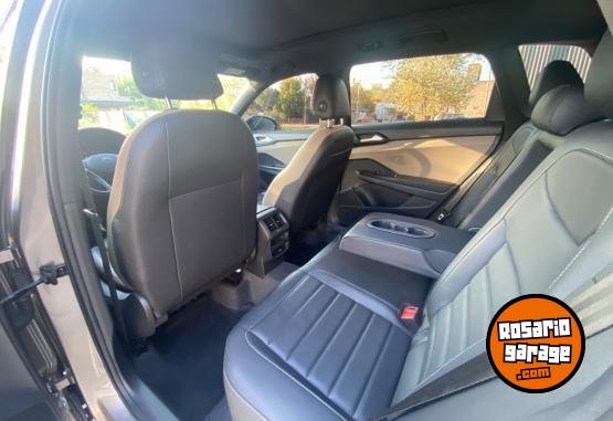 Autos - Volkswagen Taos Highline Hero 250tsi 2022 Nafta 71000Km - En Venta