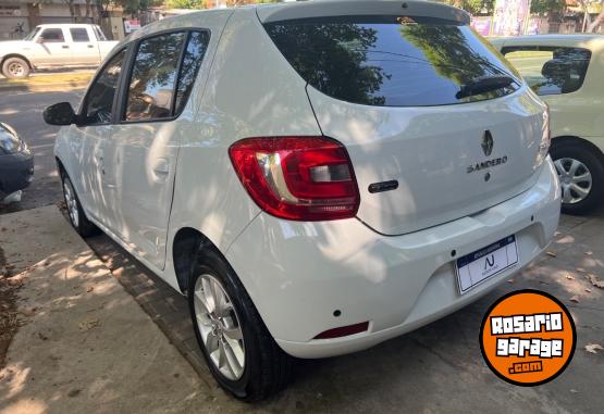 Autos - Renault Sandero Privilege 2017 Nafta  - En Venta
