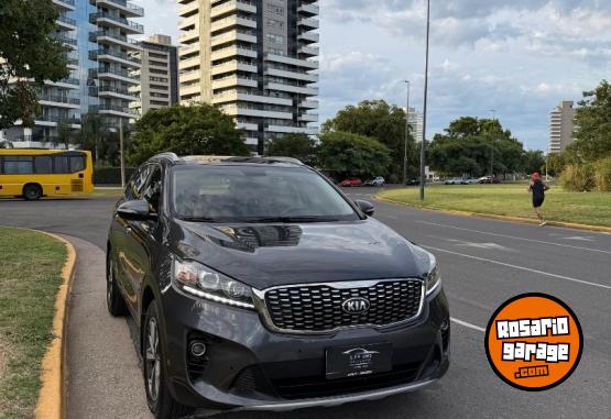 Camionetas - Kia SORENTO 2018 Diesel 151000Km - En Venta