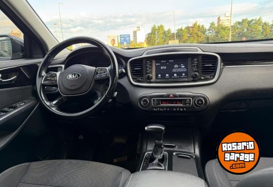 Camionetas - Kia SORENTO 2018 Diesel 151000Km - En Venta