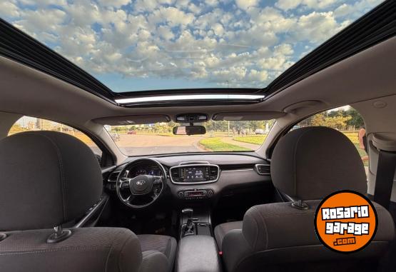 Camionetas - Kia SORENTO 2018 Diesel 151000Km - En Venta