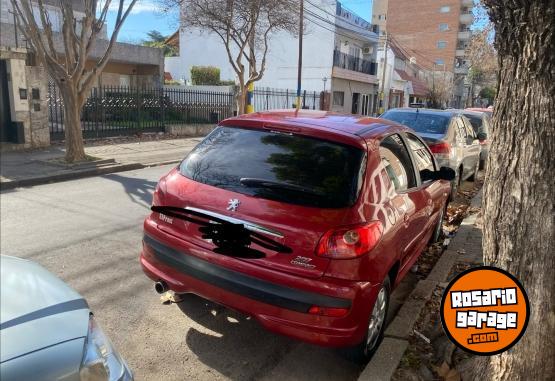 Autos - Peugeot 207 conpact 2011 Nafta 140000Km - En Venta