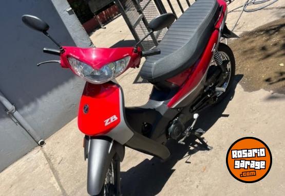 Motos - Zanella Zb 110 2023 Nafta 5000Km - En Venta