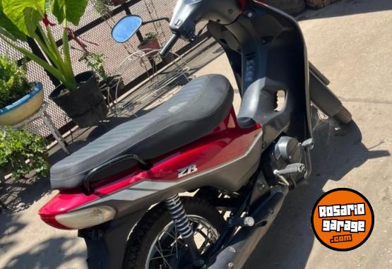 Motos - Zanella Zb 110 2023 Nafta 5000Km - En Venta