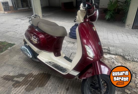 Motos - Zanella Styler 150 2017 Nafta 22000Km - En Venta