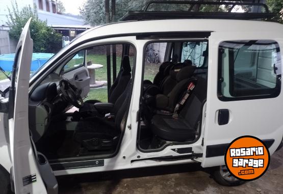 Utilitarios - Renault Kangoo 2011 Nafta 190000Km - En Venta