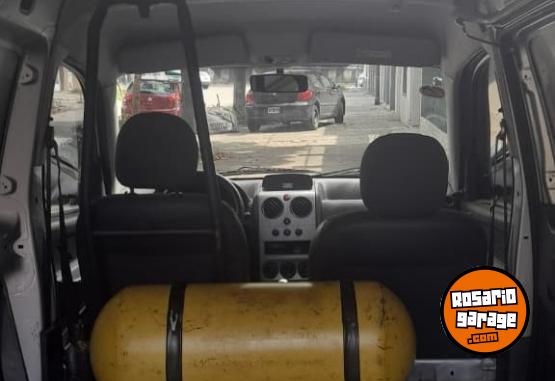 Utilitarios - Citroen Berlingo 2019 GNC 160000Km - En Venta