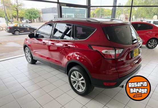 Camionetas - Ford Kuga SEL 2017 Nafta 100000Km - En Venta