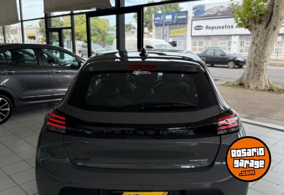 Autos - Peugeot 208 Allure Pack 2025 Nafta 4000Km - En Venta