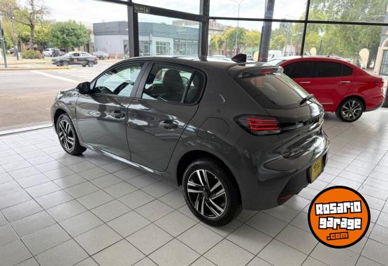 Autos - Peugeot 208 Allure Pack 2025 Nafta 4000Km - En Venta