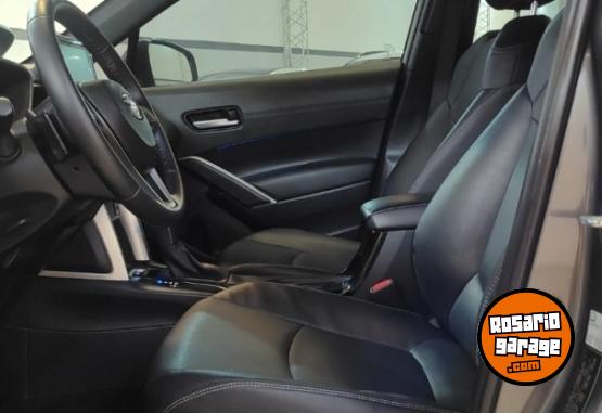 Camionetas - Toyota COROLLA CROSS SEG AT 2021 2021 Nafta 62000Km - En Venta