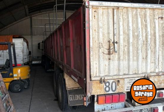 Camiones y Gr�as - Vendo Semi - En Venta