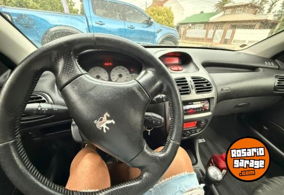 Autos - Peugeot 206 2008 Nafta 206000Km - En Venta