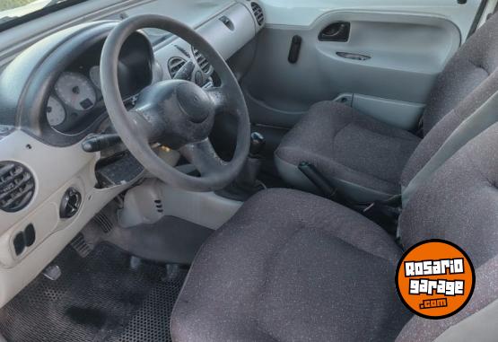 Utilitarios - Renault 2006 2006 Diesel 200000Km - En Venta