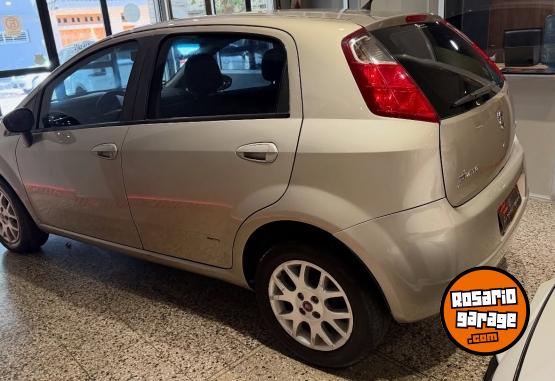 Autos - Fiat Punto ELX 2010 Nafta 135000Km - En Venta