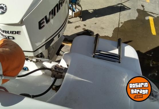 Embarcaciones - Cuddy Naval Center 210, Acepto veh�culo. - En Venta