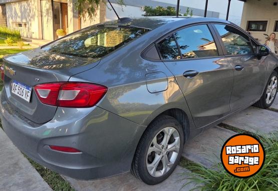 Autos - Chevrolet Cruze LT 2022 Nafta 80000Km - En Venta