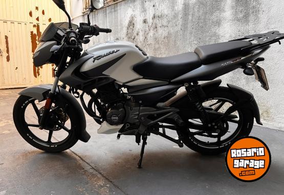 Motos - Bajaj Rouser NS 125 2023 Nafta 18700Km - En Venta