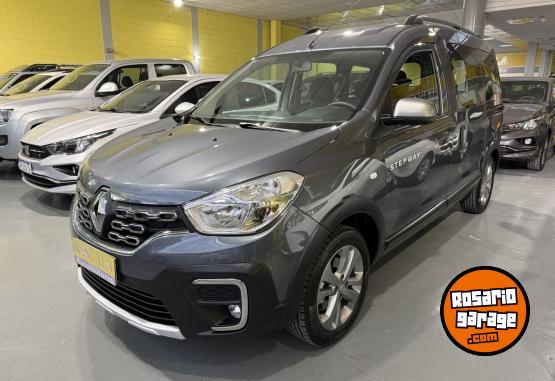 Utilitarios - Renault Kangoo Stepway 1.6 SCe 2026 Nafta 0Km - En Venta