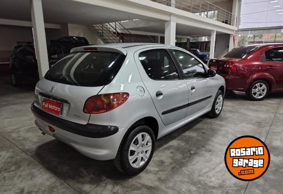 Autos - Peugeot 206 2011 Nafta 147100Km - En Venta