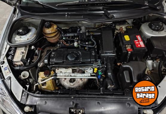 Autos - Peugeot 206 2011 Nafta 147100Km - En Venta