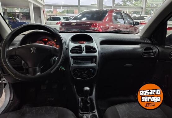 Autos - Peugeot 206 2011 Nafta 147100Km - En Venta