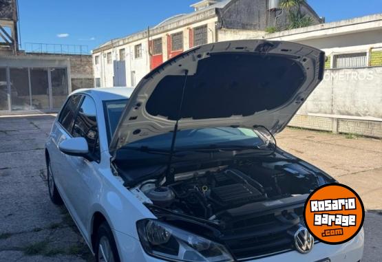 Autos - Volkswagen Golf Comfortline 1.4 TSI 2015 Nafta 137000Km - En Venta