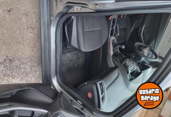 Autos - Ford Focus 2017 Nafta 150000Km - En Venta