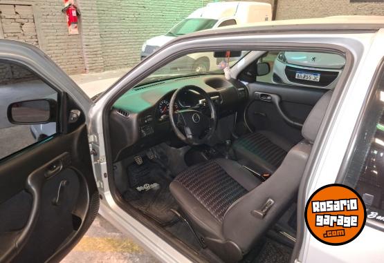 Autos - Volkswagen Gol power 2005 Nafta 126000Km - En Venta