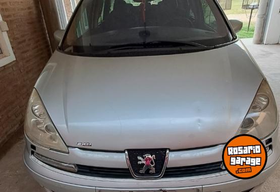 Autos - Peugeot 807 2006 Diesel 198000Km - En Venta