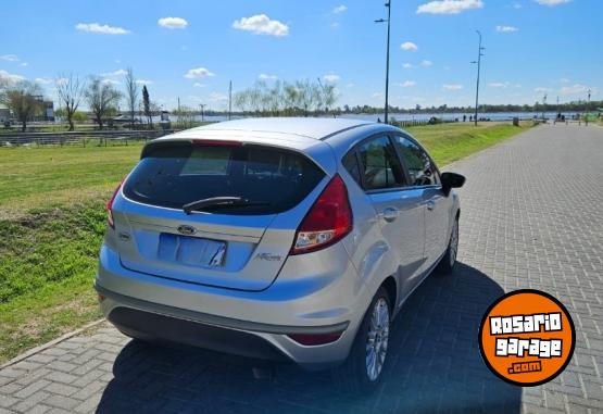 Autos - Ford Fiesta Kinetic 2016 Nafta 103000Km - En Venta