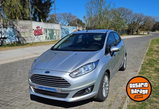 Autos - Ford Fiesta Kinetic 2016 Nafta 103000Km - En Venta