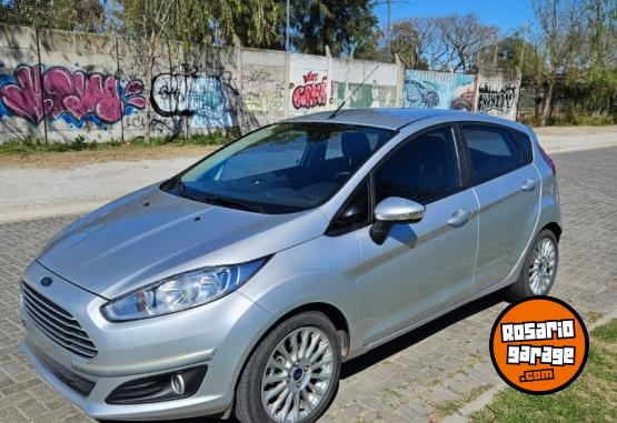 Autos - Ford Fiesta Kinetic 2016 Nafta 103000Km - En Venta